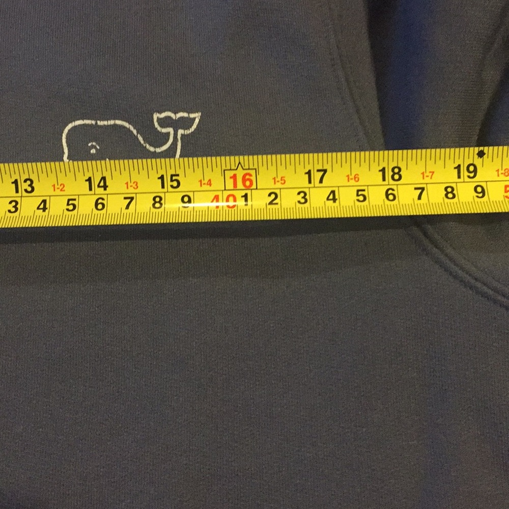 Vineyard Vines  1/4 zip - Picture 5 of 6